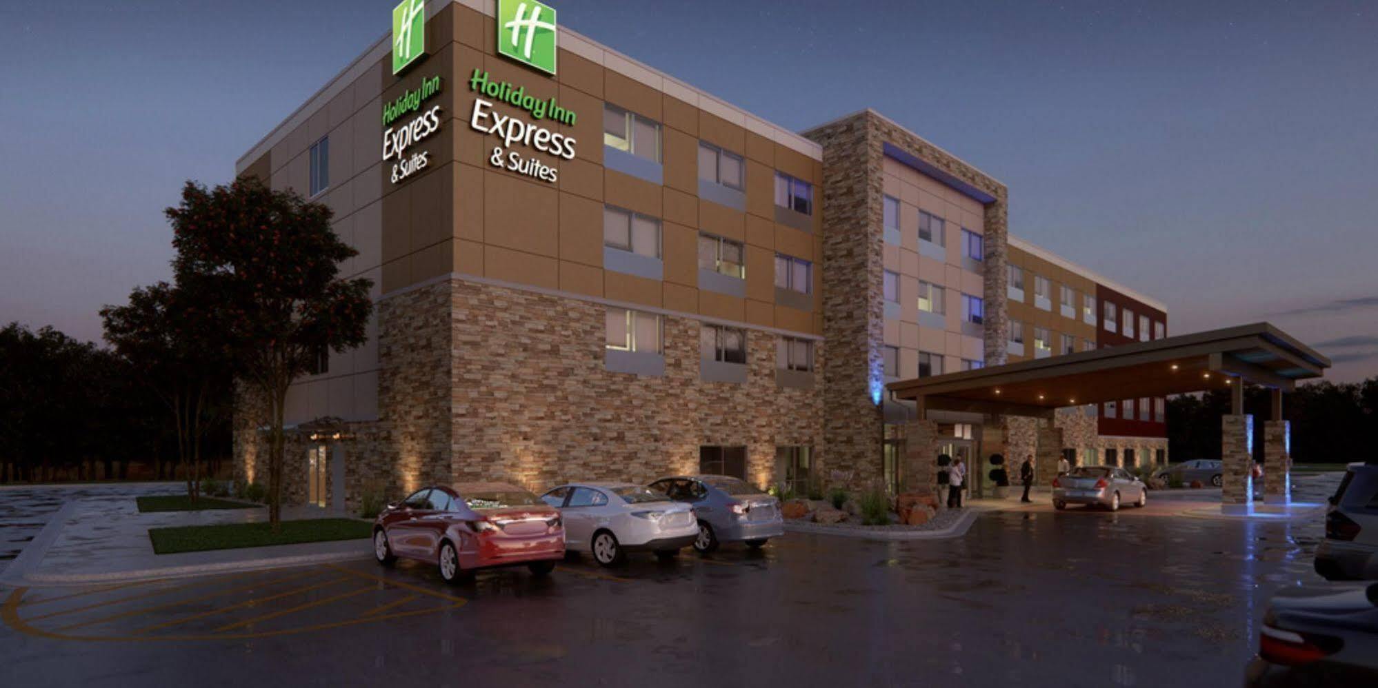 Holiday Inn Express & Suites - Rice Lake, An Ihg Hotel Exterior photo